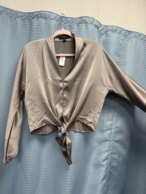 Banana Republic Size M NWT Tie-Front Satin Crop Top - Taupe